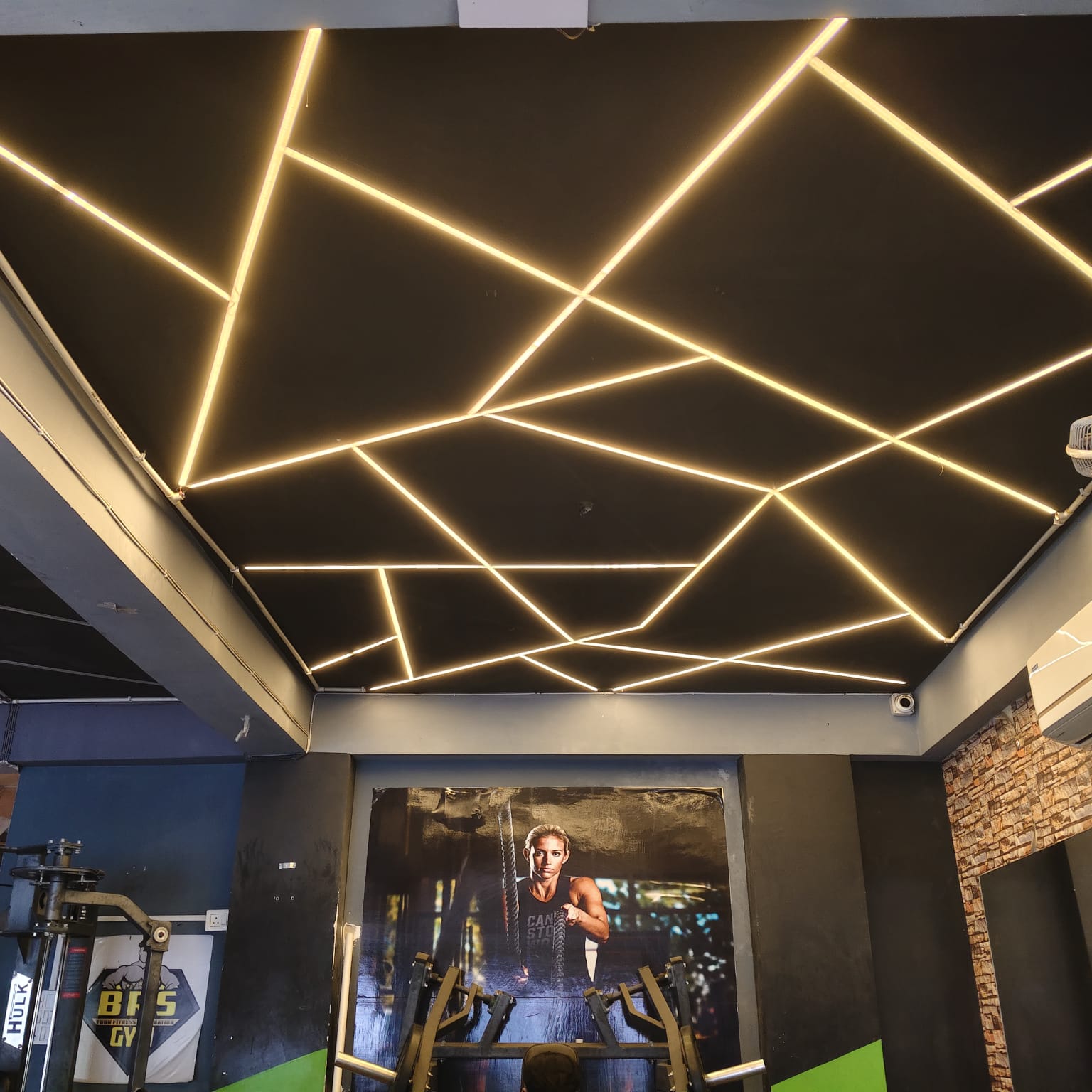 Professional weightlifting area in Hatiara